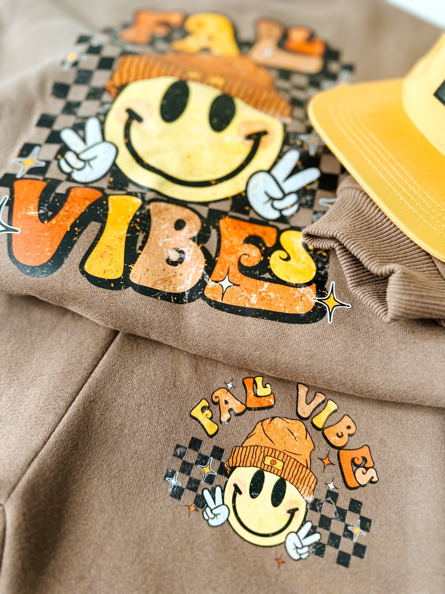 FALL VIBES SWEAT OUTFIT