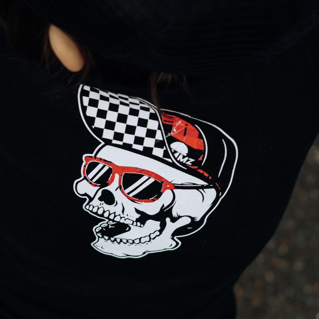 OFF THE WALL TEE